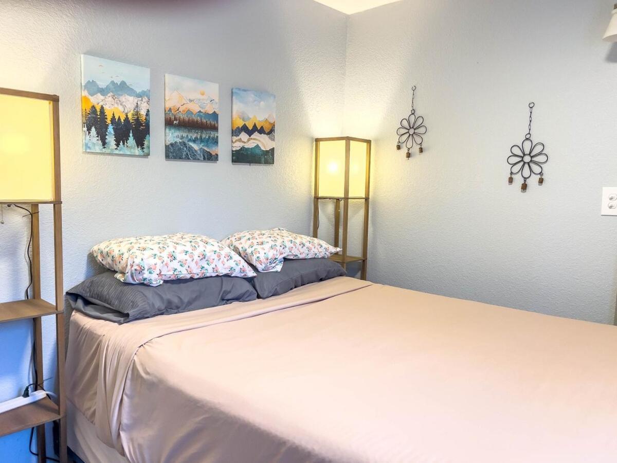Cloud Nine Cottage Big Lake Esterno foto