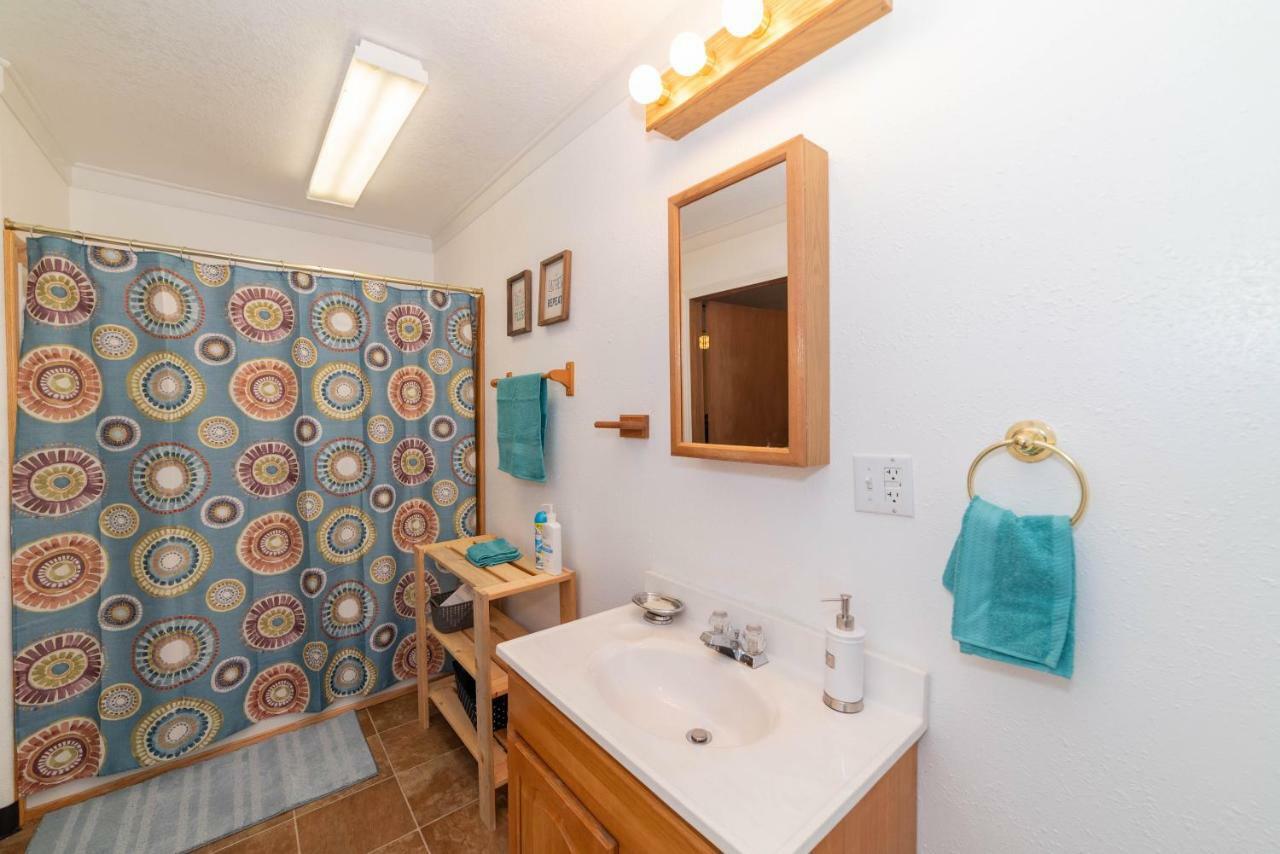 Cloud Nine Cottage Big Lake Esterno foto